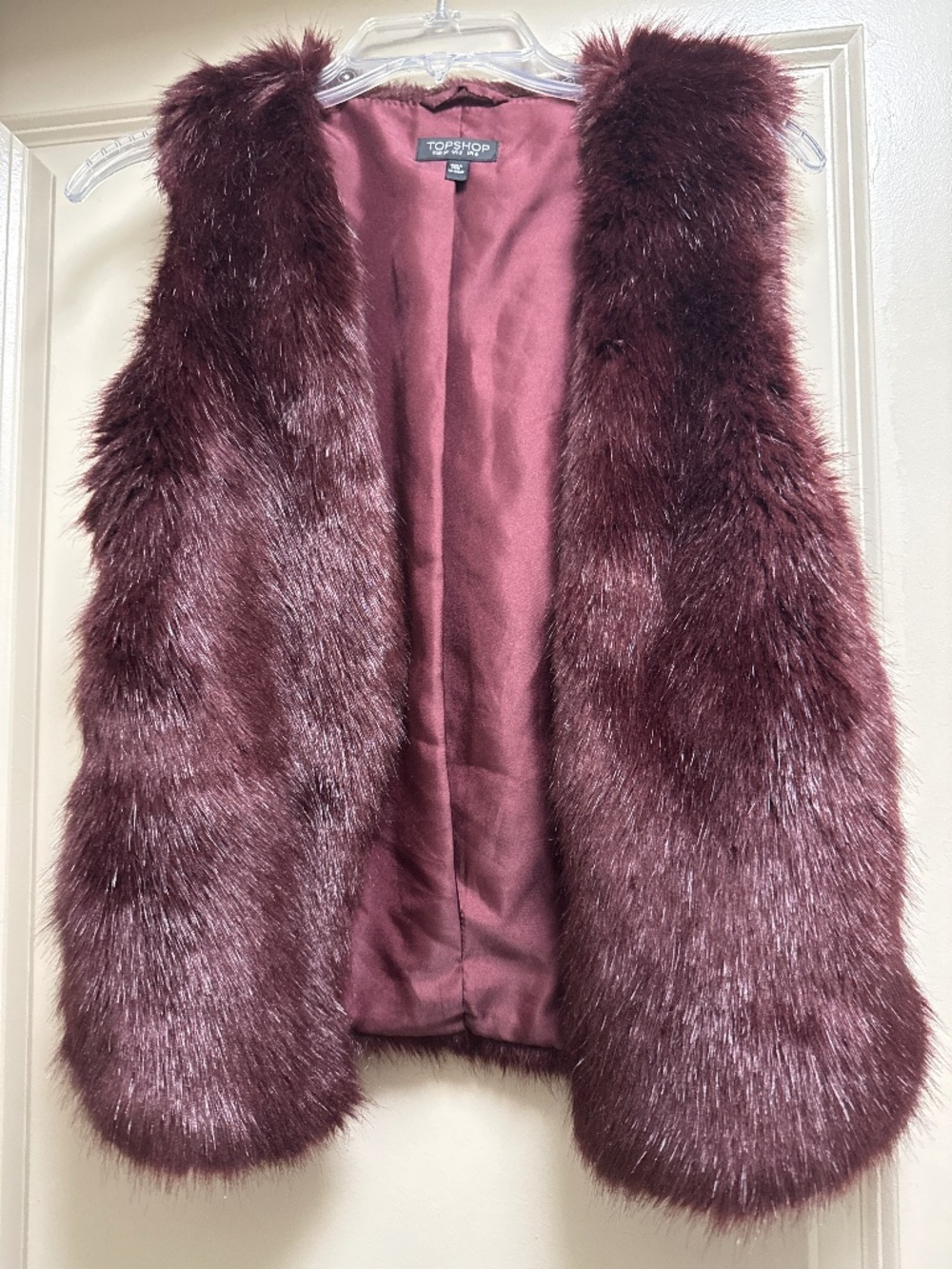 Faux fur vest - TOPSHOP - NWOT